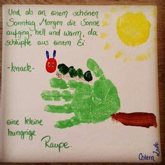Ein apfel, zwei birnen, drei pflaumen, vier erdbeeren, fünf orangen, ein stück schokoladenkuchen die kleine raupe nimmersatt gehört zu den berühmtesten kinderbüchern der welt. Das Lied von der Raupe Nimmersatt - Kinderlieder zum ...