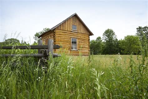 Early Settlers Log Cabin On The Prairie Stock Image Image Of