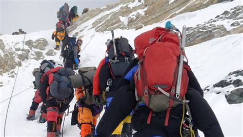 Sherpas Attack Climbers On Everest Mens Journal