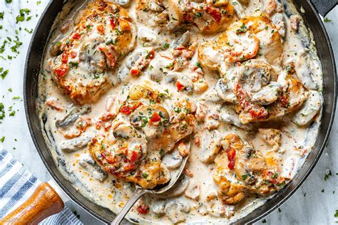 Garlic Chicken Thighs Recipe In Creamy Mushroom Sauce Chicken Thighs