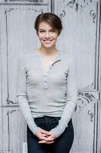 Lauren Cohan Shows Off Her Natural Beauty For The The Walking Dead