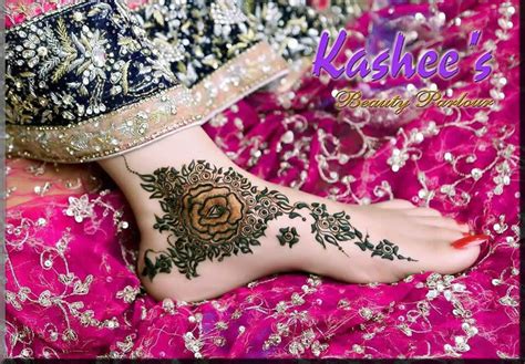 Kashee's mehndi is not only for the bride's but also for teenager girls. New Kashee's Mehndi Designs Signature Collection 2020