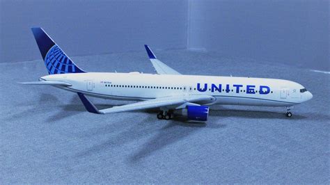 Gemini Jets 1200 Scale United Boeing 767 300er Regn676uanew Livery