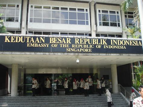 Meski demikian, kedutaan besar republik indonesia di yangon telah didemo pada selasa (23/02) dan rabu (24/02) oleh para pengunjuk rasa. Embassy of the Republic of Indonesia in Singapore ~ Deep ...