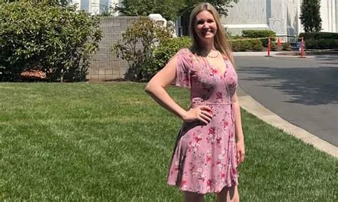 Mormon Mom Makes 37 000 A Month In Double Life As Online Model