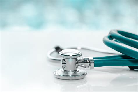 Christian eriksen è stato operato e gli è stato impiantato un defibrillatore sottocutaneo per tenere sotto controllo la frequenza cardiaca. Il defibrillatore sottocutaneo nella pratica clinica | AIAC
