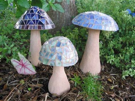 55 Creative Garden Art Mushrooms Design Ideas For Summer 55 Mosaic