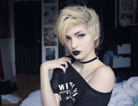 Criedwolves On Tumblr Makeup And Hair Pinterest Hair Style Pixies