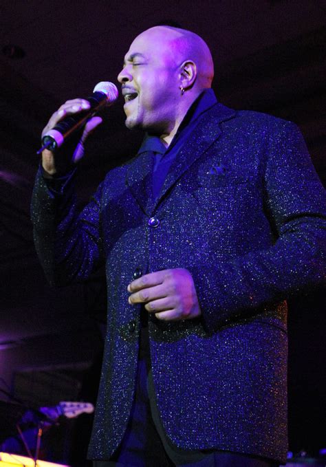 When asked how he is able to convey such. Peabo Bryson - Peabo Bryson Photos - Singer Peabo Bryson ...