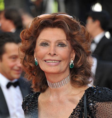 Born 20 september 1934), known professionally as sophia loren (/ləˈrɛn/; How Sophia Loren became a screen goddess