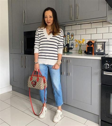 How To Dress After 40 And Still Look Hip Style Tips For Women Over 40 In 2020 Hip Style