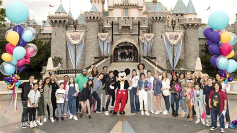 Picturing Disney Disney Channel Fan Fest Is Expanding To Disney World