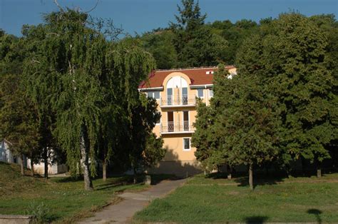 Pogled iz citadele na dunav. Banja Stari Slankamen | Srbija - Banje