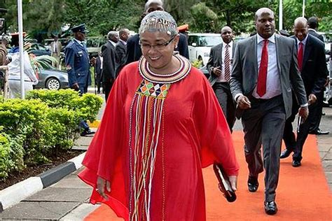 Margaret gakuo kenyatta (da) politica keniota (it); Eight stunning looks of the first lady Margaret Kenyatta ...