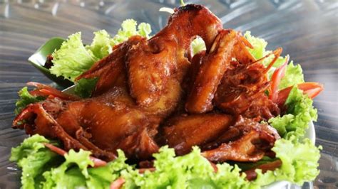 Some recipes also include sweetened condensed milk.the dough is repeatedly kneaded, flattened, oiled, and folded before proofing, creating layers. Resep Bacem Ayam Goreng - Resep Sederhana Membuat Ayam ...