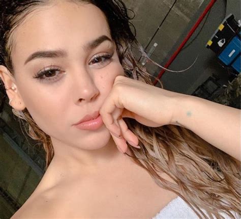 Danna Paola Conquista Instagram Con Traje De Baño