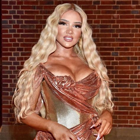 She was born on 11 april 1995 (age 23) hamburg, germany. Shirin David | Promiflash.de