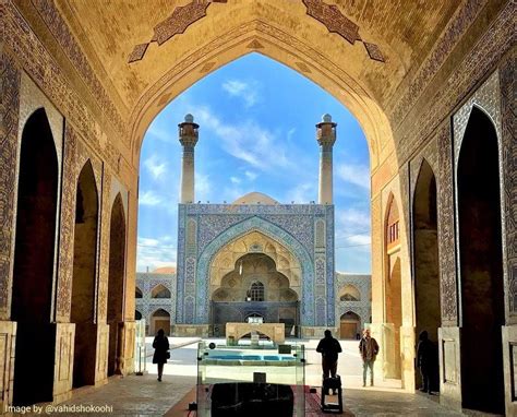 مسجد جامع اصفهان، نمایشگاه تحولات معماری اسلامی در ایران دستی بر ایران