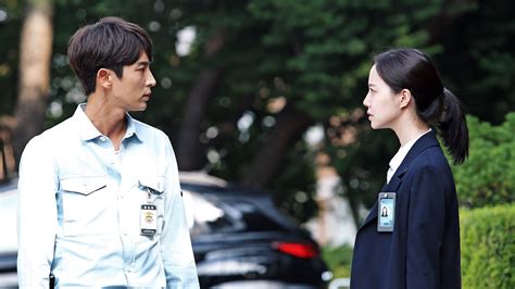 High stake situations, thrillers, long running show, murder & mayhem, detectives. Criminal Minds watch online | Korean Drama