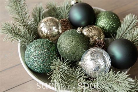 Green And Gold Christmas Decor Such The Spot Gold Christmas