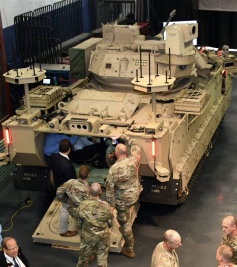 The Dead District Omfv Us Army Revamps Bradley Replacement For