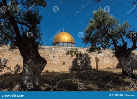 The Dome Of The Rock Jerusalem Israel Stock Photo Image Of Blue