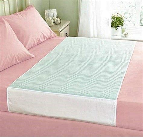 Deluxe Washable Reusable King Size Bed Incontinence Pad Protector With