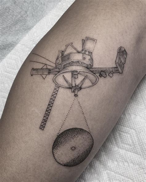 Pin By Michelle Lou On Ideas Voyager Tattoo Pale Blue Dot
