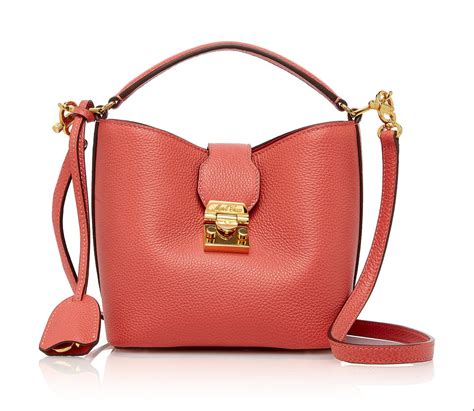 Living Coral ~ The 2019 Pantone Color Of The Year Fall Totes Handbags