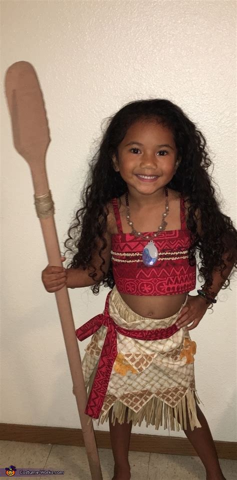 Hi everyone, in this video tutorial i am happy to share my own version of moana costume. Moana Costume