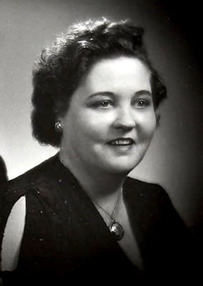 April 1912 in pontotoc county, mississippi, usa geboren. Gladys PRESLEY : Biographie et filmographie