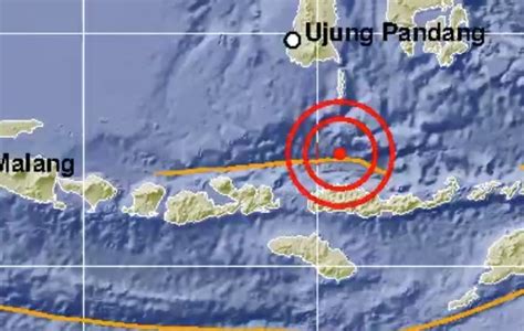 Salah satu bahaya gempa di wilayah surabaya berasal dari sesar kendeng yang terbukti aktif dengan pergerakan 5 milimeter per tahun. Senin Pagi, Tiga Wilayah di Indonesia Diguncang Gempa ...