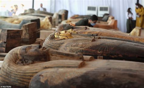 2500 Year Old Intact And Sealed Coffins Are Discovered In Giza Egypt