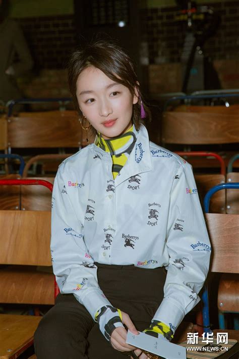 Zhou Dongyu At Fashion Event In London China Entertainment News Fashion Event Fashion Style