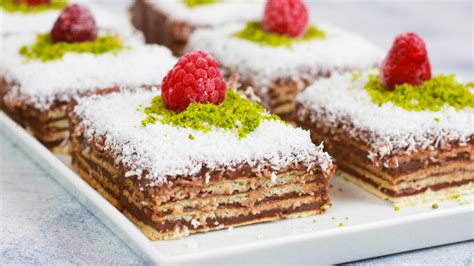 Kreative und leckere rezepte für kuchen und kekse finden sich auf dieser pinnwand. Butterkekskuchen mit Schokopudding und Kokosraspeln von ...