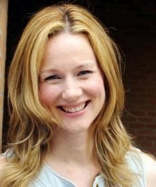 Pin By Edmund Paul On Laura Linney Leah Remini Laura Linney Celebrity Measurements Laura