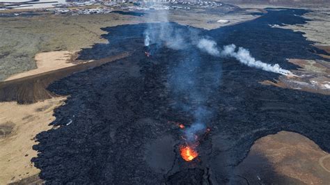 Iceland Volcano Updates ‘daunting Period Lava Eats Up Homes In