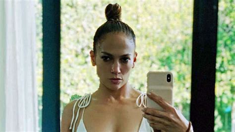 Jennifer Lopez Zeigt Bikini Selfie Fans Drehen Durch Stars