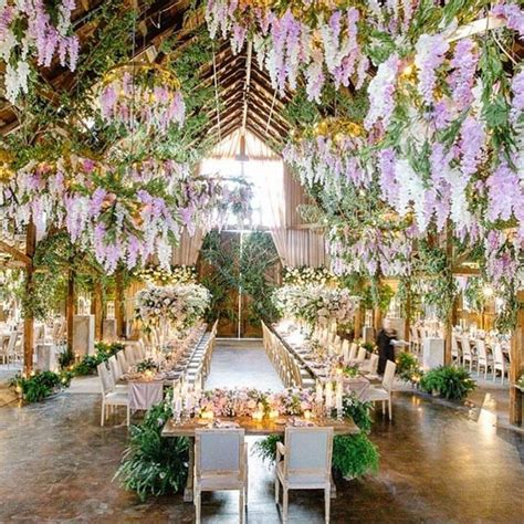 This Barn By Whitelilacinc Is A Total Dreamhow Amazing To Dine