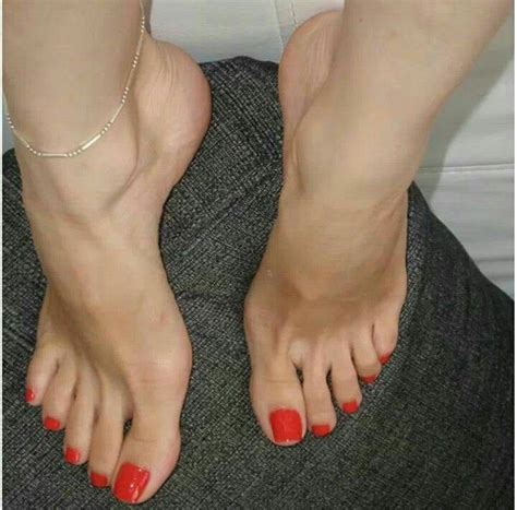 Suckable Toes Sexy Feet Womens Feet Beautiful Toes