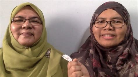 Come in, learn the word translation sendiri and add them to your flashcards. Sembang M&M : Apa kriteria untuk bekerja sendiri? - YouTube
