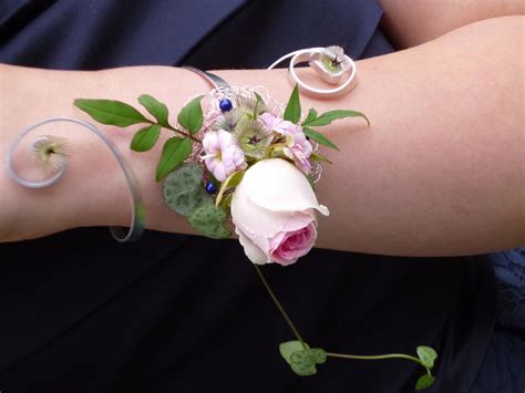 Wrist Corsage Ideal For Bridesmaids Or School Prom Wrist Corsage Prom