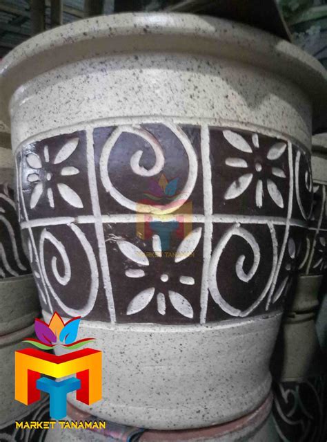 Tanaman bunga dapat menjadi elemen penting yang mengubah tampilan rumah. JUAL POT TANAMAN HIAS HARGA MURAH | MARKET TANAMAN