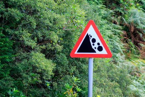 660 Rock Slide Area Warning Sign Stock Photos Pictures And Royalty Free