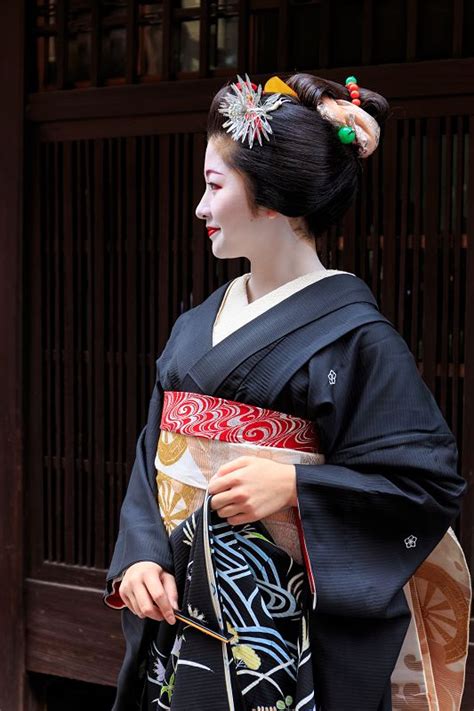 八朔（祇園甲部・紗月さん） 花景色－kwc Photoblog Geisha Japan Geisha Art Japanese