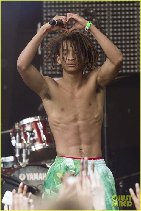 Photo Jaden Smith Shirtless Wireless Festival Photo