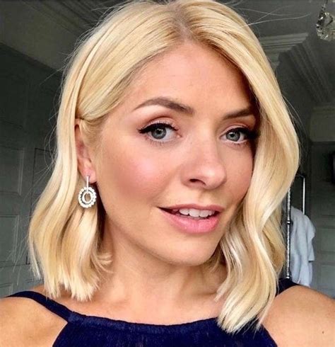 Holly X Cc Holly Willoughby Hair Blonde Bob Hairstyles Bob Hairstyles