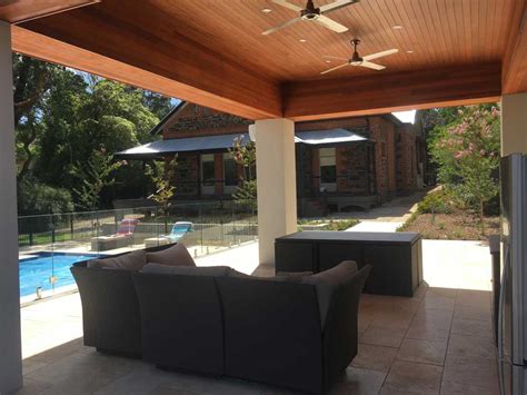 Outdoor garden décor is a wonderful way to personalize your outdoor space. Outdoor Structures - Garden Rooms