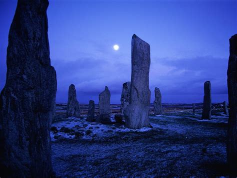 Calanais At Midnight Standing Stone Mystical Places Stornoway