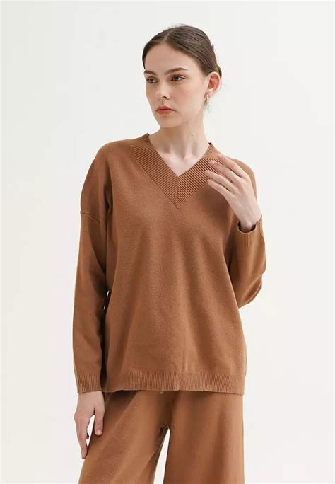 Jual Queensland Queensland V Neck Knitted Sweater I Q Coklat